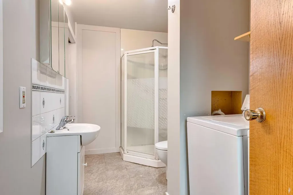 402 Main Street Trochu AB T0M2C0