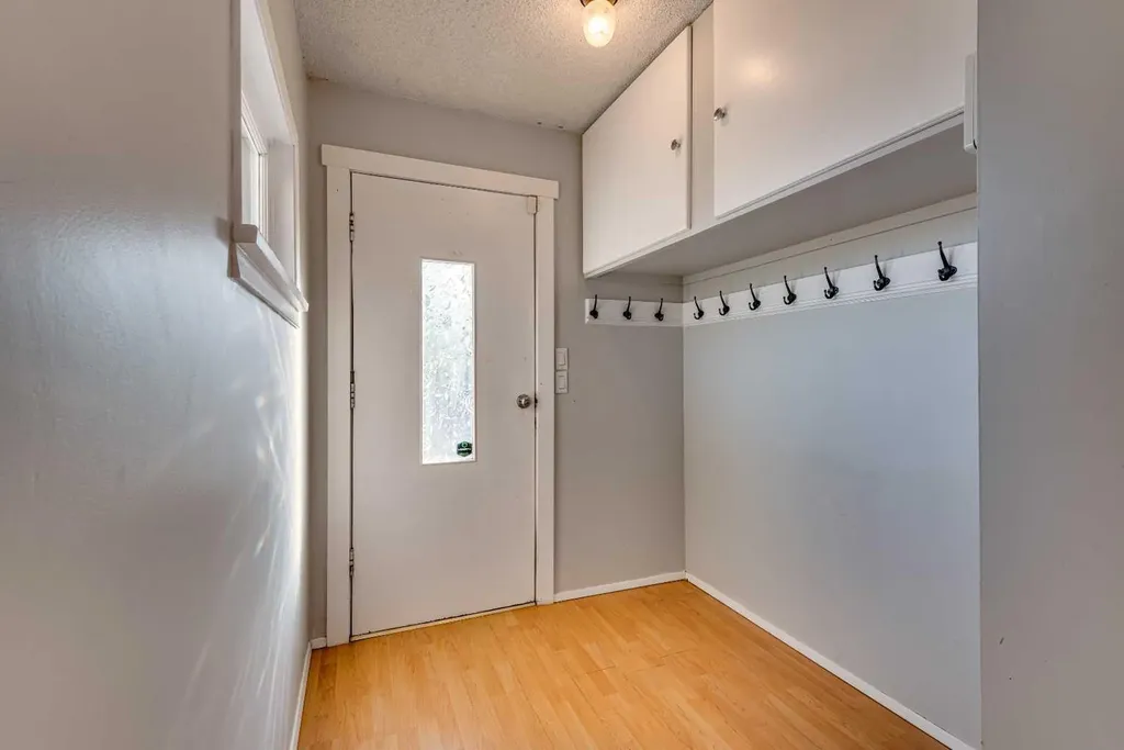 402 Main Street Trochu AB T0M2C0