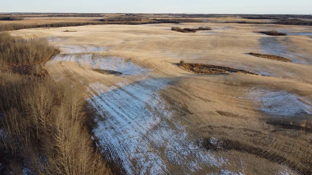 NE 23-53-13-w4 & SE 23-53-13-w4 Rural Two Hills No. 21 County Of AB T9C 1R9