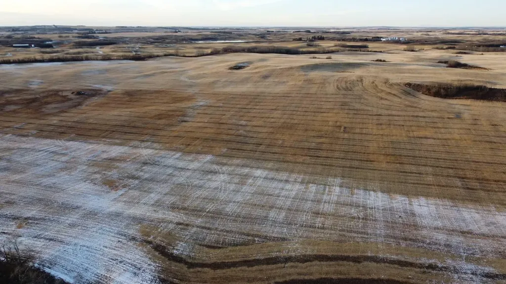 NE 23-53-13-w4 & SE 23-53-13-w4 Rural Two Hills No. 21 County Of AB T9C 1R9
