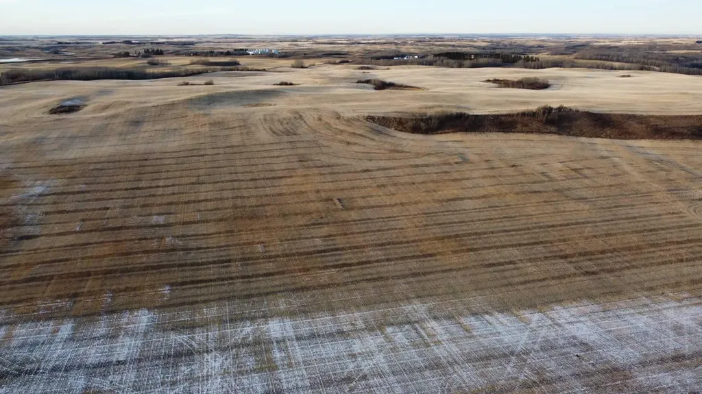 NE 23-53-13-w4 & SE 23-53-13-w4 Rural Two Hills No. 21 County Of AB T9C 1R9