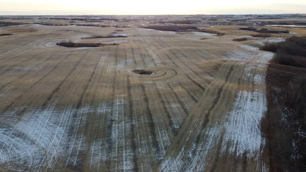NE 23-53-13-w4 & SE 23-53-13-w4 Rural Two Hills No. 21 County Of AB T9C 1R9