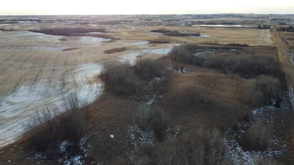 NE 23-53-13-w4 & SE 23-53-13-w4 Rural Two Hills No. 21 County Of AB T9C 1R9