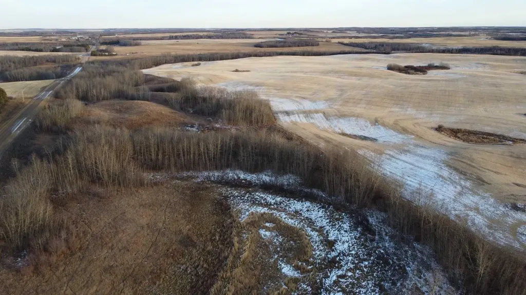 NE 23-53-13-w4 & SE 23-53-13-w4 Rural Two Hills No. 21 County Of AB T9C 1R9