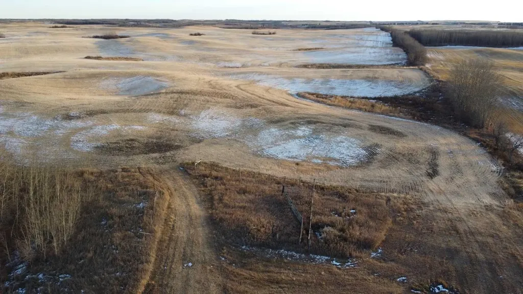 NE 23-53-13-w4 & SE 23-53-13-w4 Rural Two Hills No. 21 County Of AB T9C 1R9
