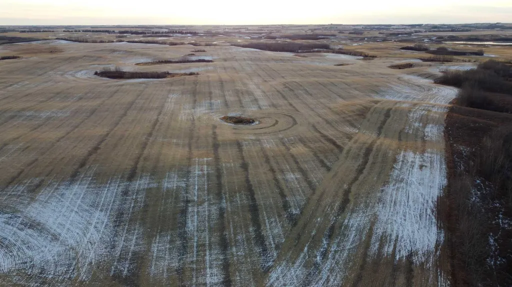 NE 23-53-13-w4 & SE 23-53-13-w4 Rural Two Hills No. 21 County Of AB T9C 1R9