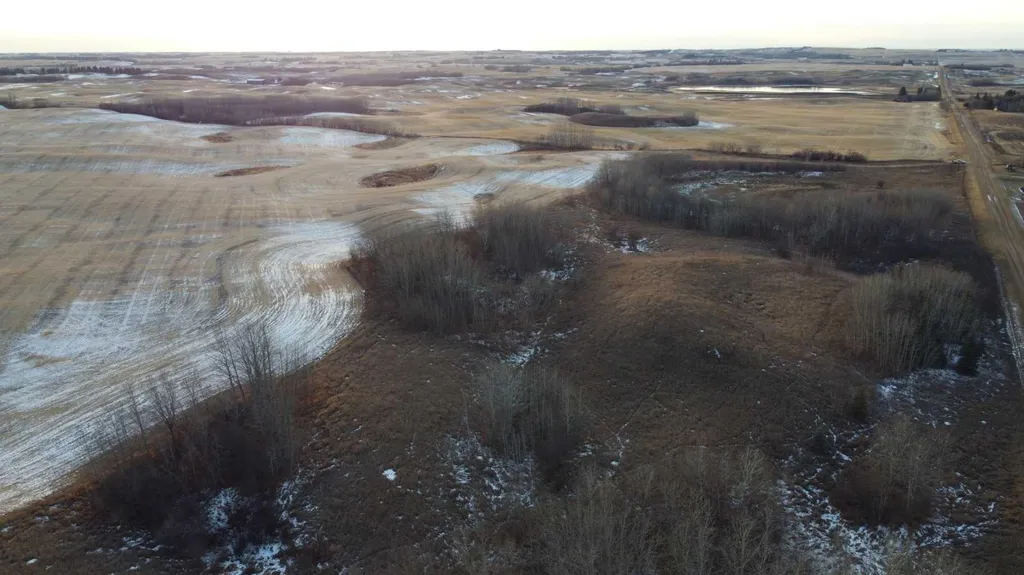 NE 23-53-13-w4 & SE 23-53-13-w4 Rural Two Hills No. 21 County Of AB T9C 1R9