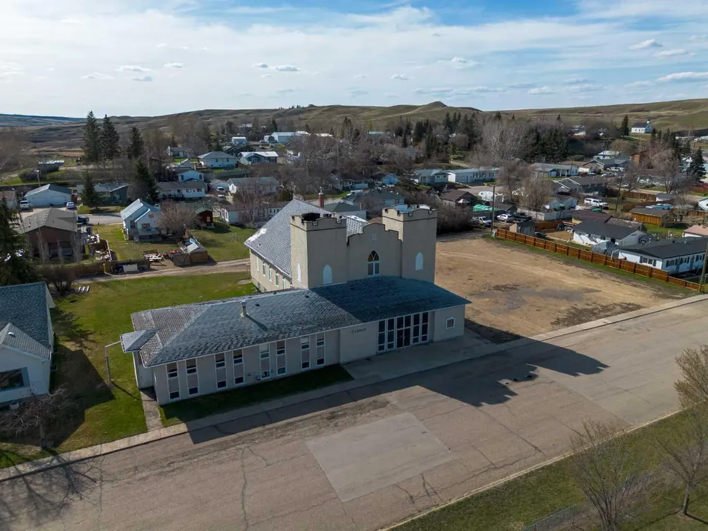 214 Bruce Avenue Carbon AB T0M0L0