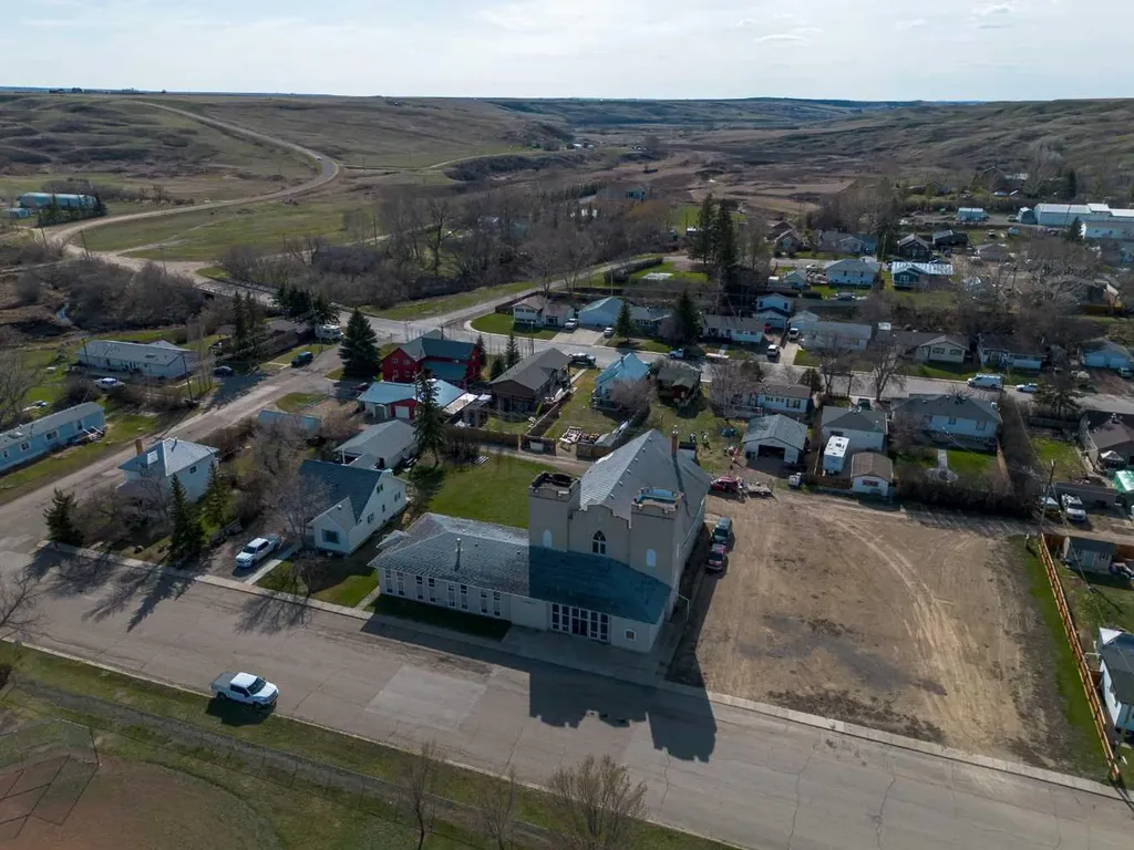 214 Bruce Avenue Carbon AB T0M0L0