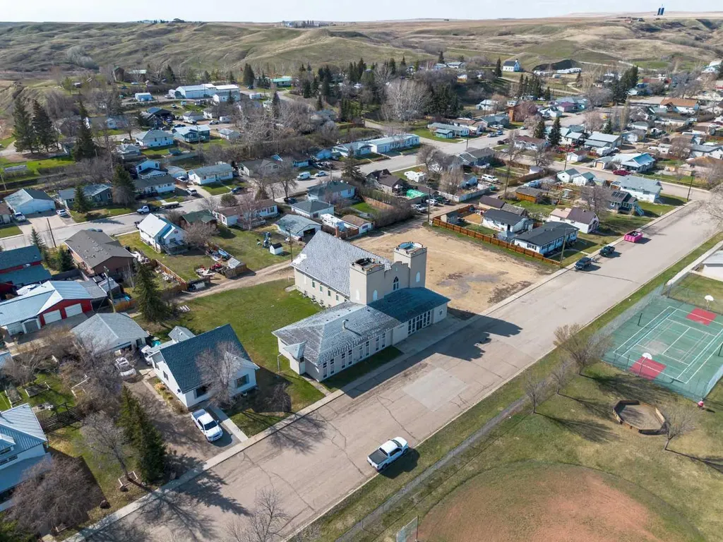 214 Bruce Avenue Carbon AB T0M0L0