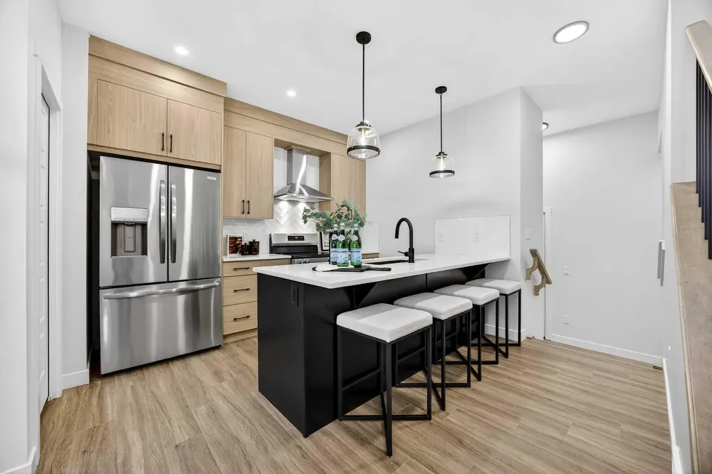 306 Alpine Boulevard Calgary AB T2Y 0Y4