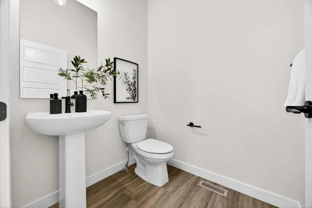 306 Alpine Boulevard Calgary AB T2Y 0Y4