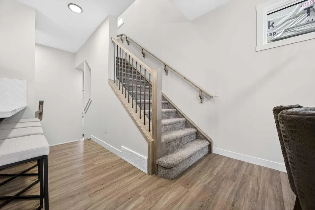 306 Alpine Boulevard Calgary AB T2Y 0Y4