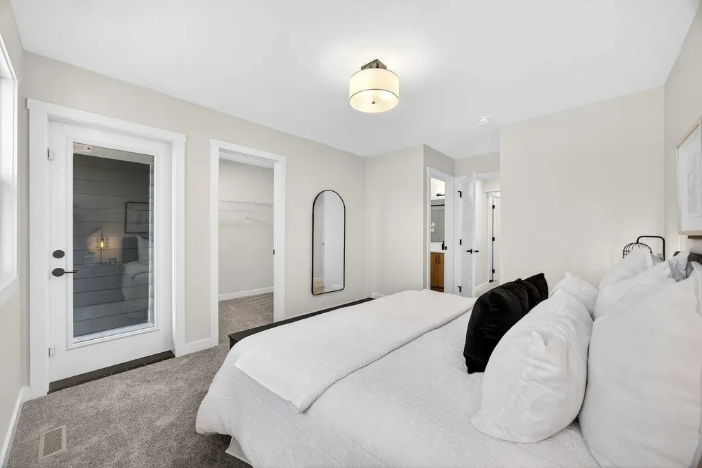 306 Alpine Boulevard Calgary AB T2Y 0Y4
