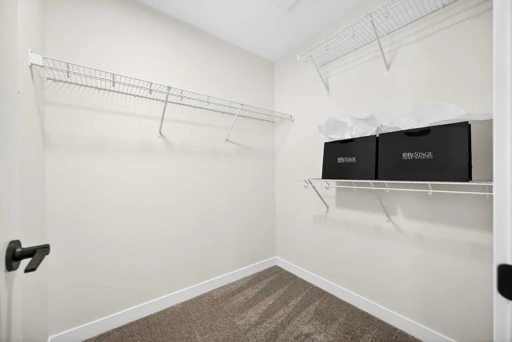 306 Alpine Boulevard Calgary AB T2Y 0Y4
