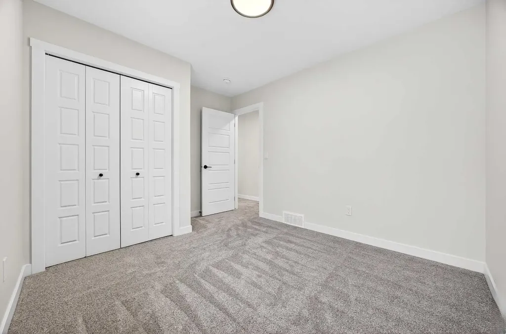 306 Alpine Boulevard Calgary AB T2Y 0Y4