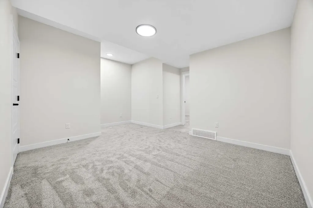 306 Alpine Boulevard Calgary AB T2Y 0Y4