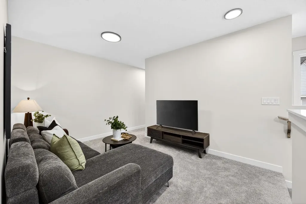 310 Alpine Boulevard Calgary AB T2Y 0Y4