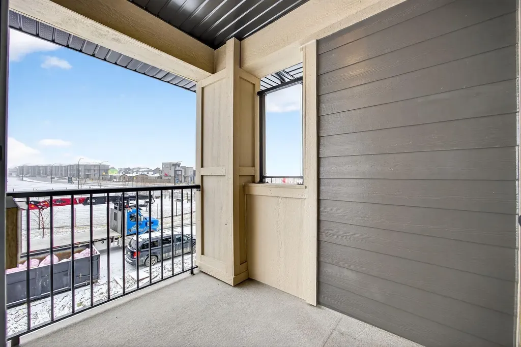 310 Alpine Boulevard Calgary AB T2Y 0Y4