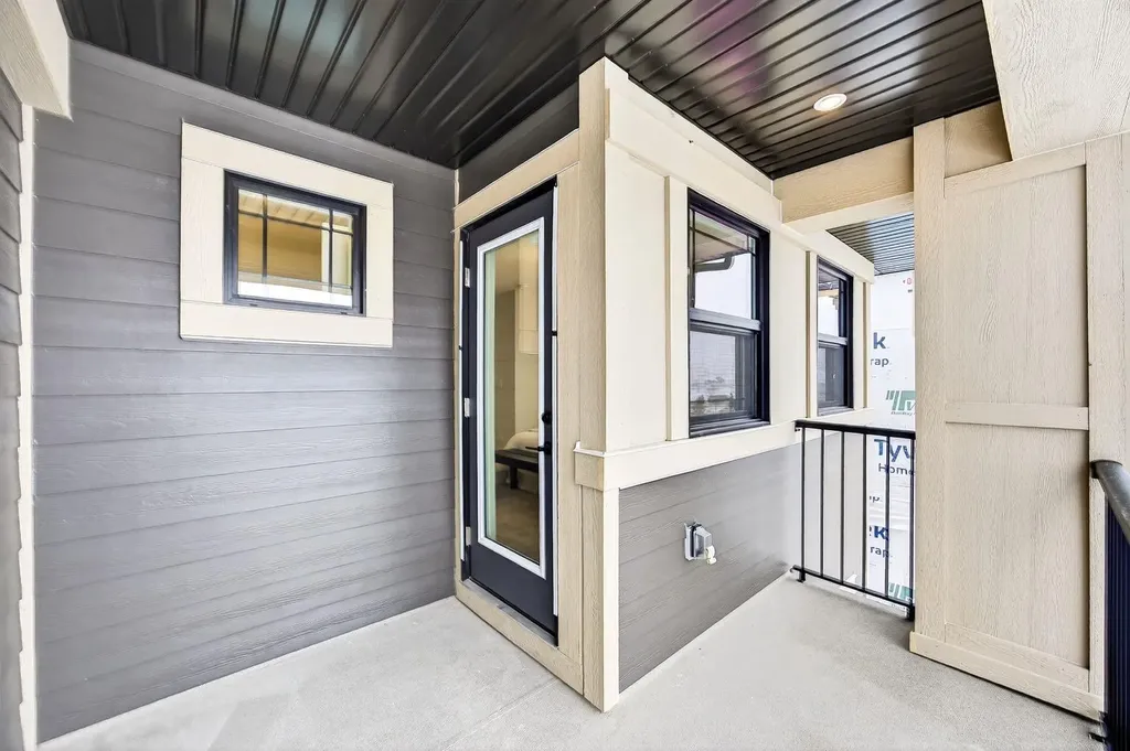 310 Alpine Boulevard Calgary AB T2Y 0Y4