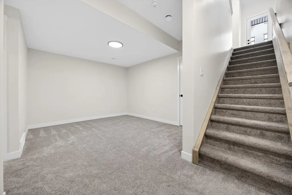 310 Alpine Boulevard Calgary AB T2Y 0Y4