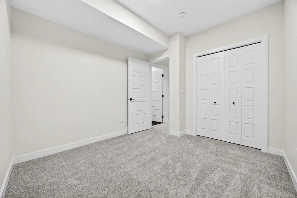 310 Alpine Boulevard Calgary AB T2Y 0Y4