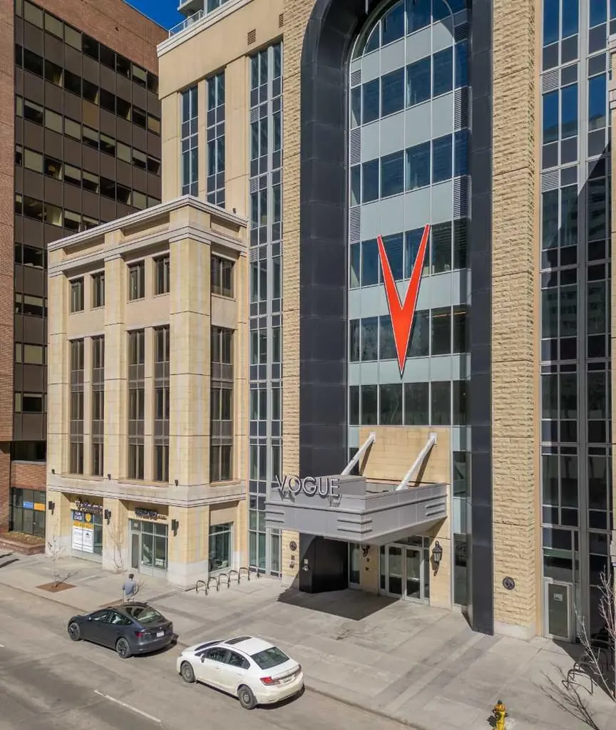 930 6 Avenue SW Calgary AB T2P 1J3