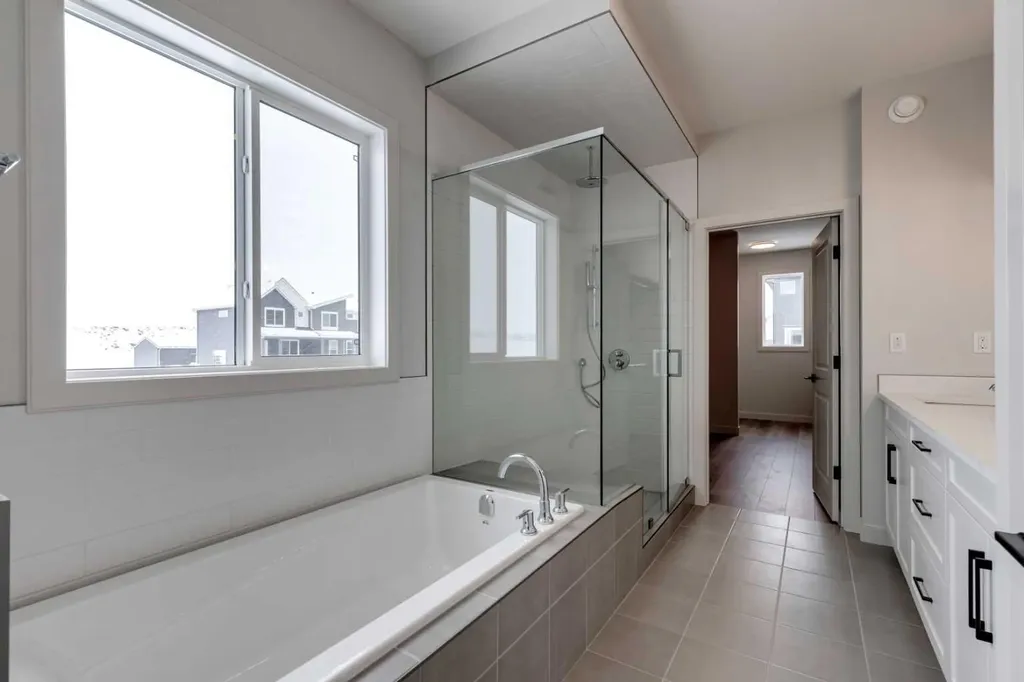 554 Rivercrest View Cochrane AB T4C 2W9