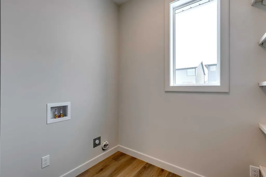 554 Rivercrest View Cochrane AB T4C 2W9