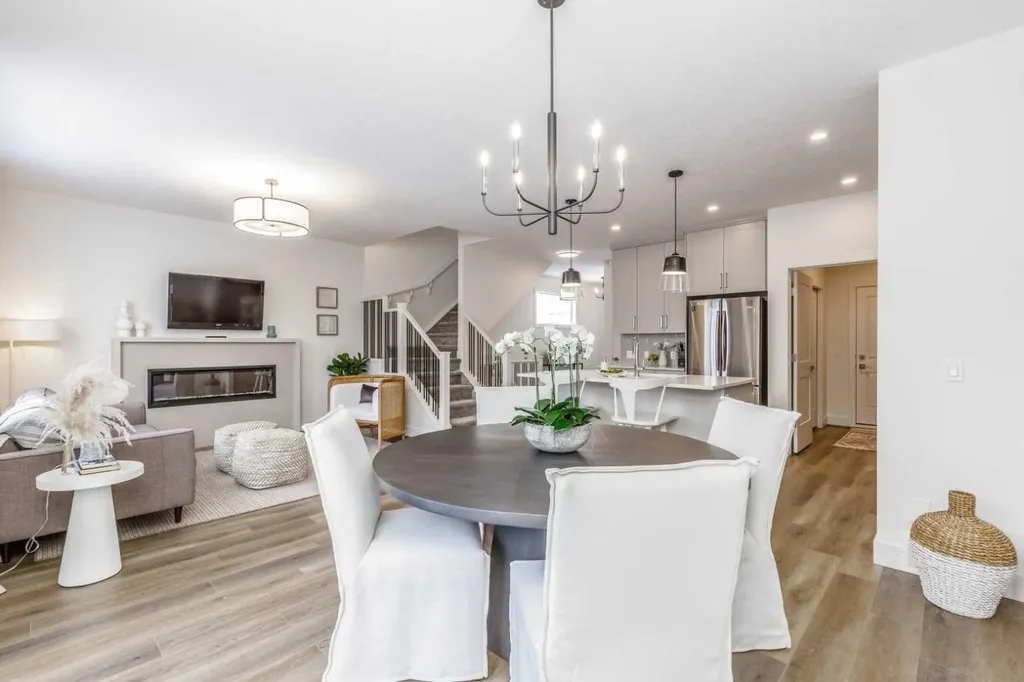 546 Rivercrest View Cochrane AB T4C 2W9