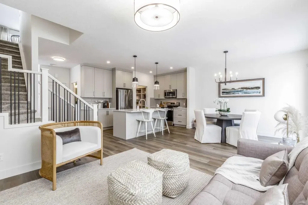 546 Rivercrest View Cochrane AB T4C 2W9