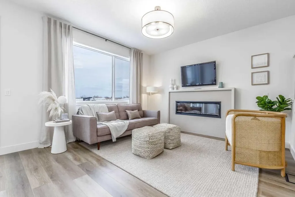 546 Rivercrest View Cochrane AB T4C 2W9