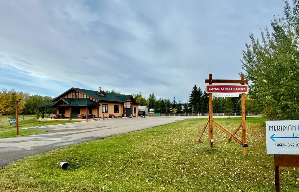 644 Bridge View Road Rural Ponoka County AB T4L 2N3