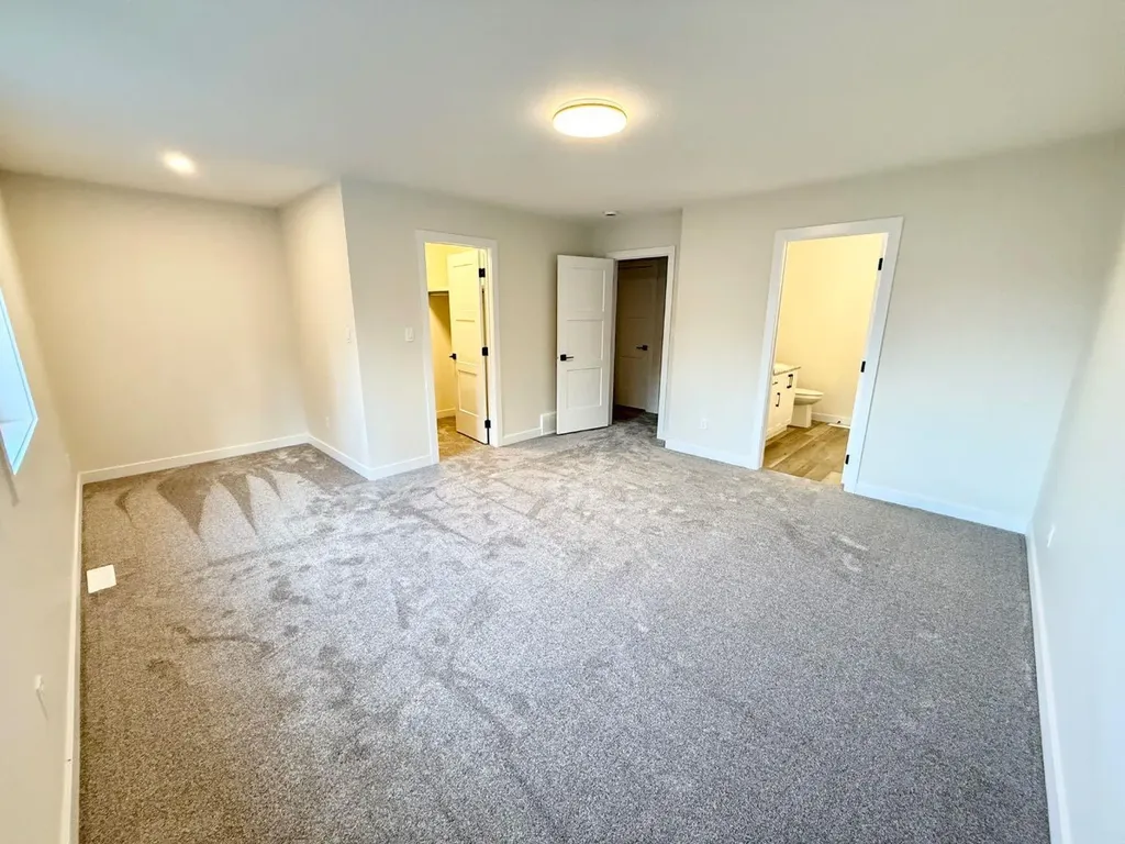 328C Boutin Avenue Hinton AB T7V0B4