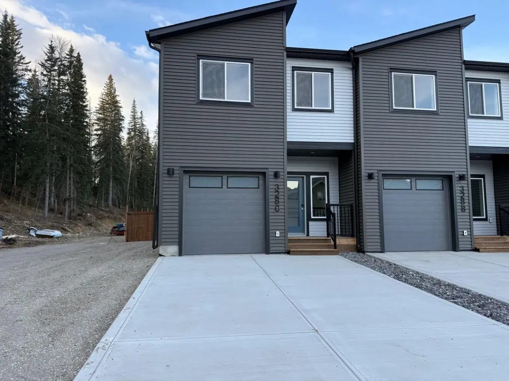 328C Boutin Avenue Hinton AB T7V0B4