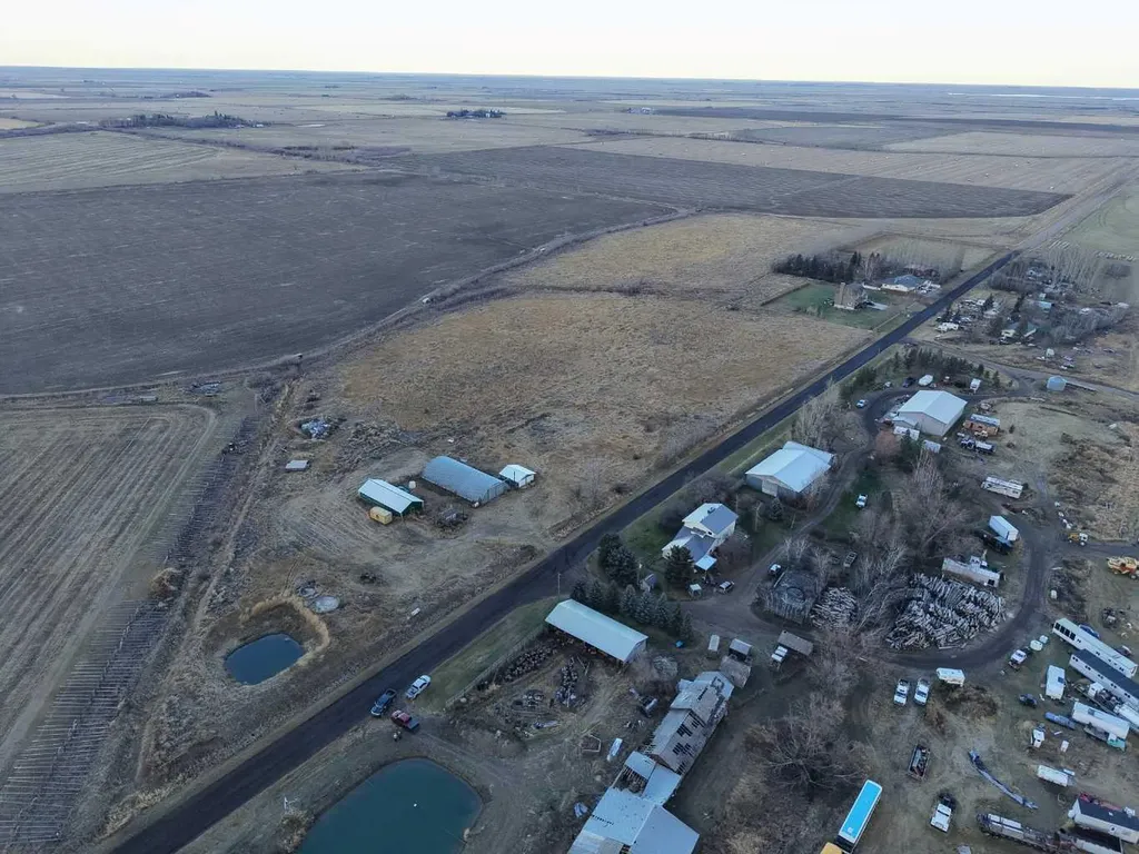Range Road 160 NE 13 21 16 W4 Rosemary AB T0J 2W0
