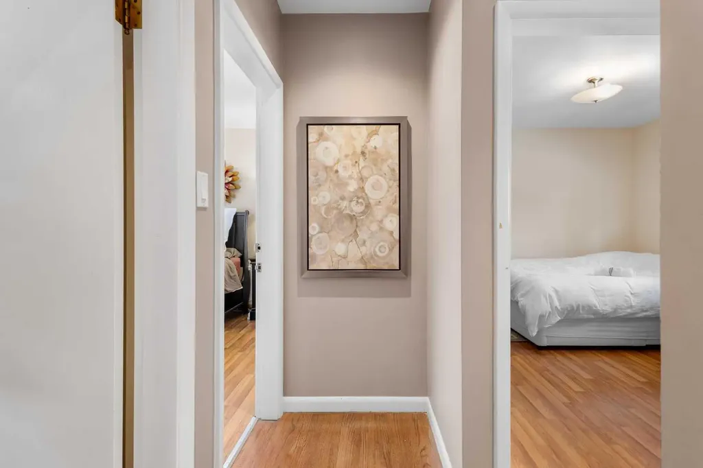 2816 24 Street NW Calgary AB T2M 3Z3