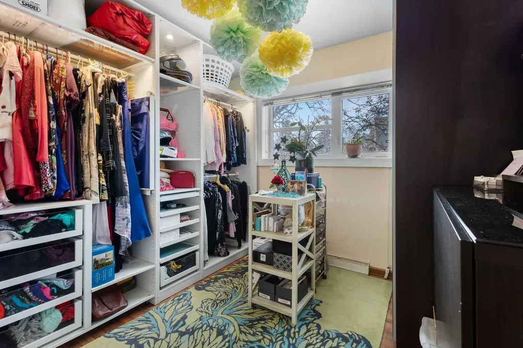 2816 24 Street NW Calgary AB T2M 3Z3