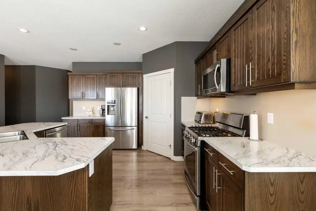 107 Morris Court Blackfalds AB T4M 0B3