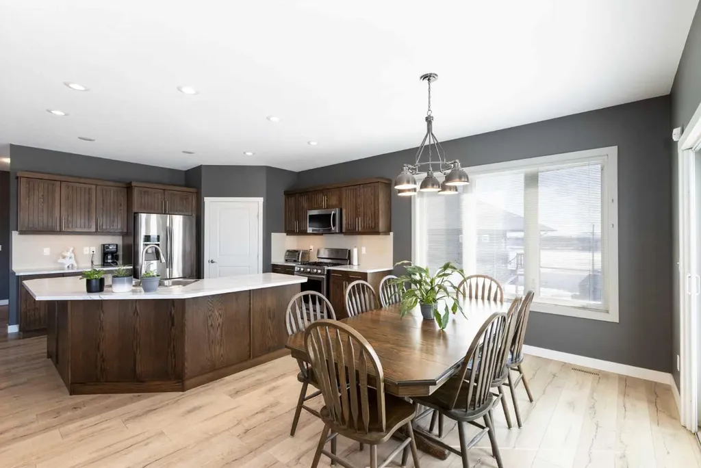 107 Morris Court Blackfalds AB T4M 0B3