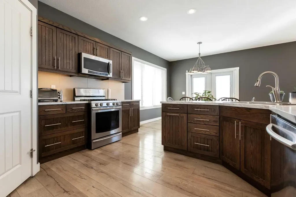 107 Morris Court Blackfalds AB T4M 0B3