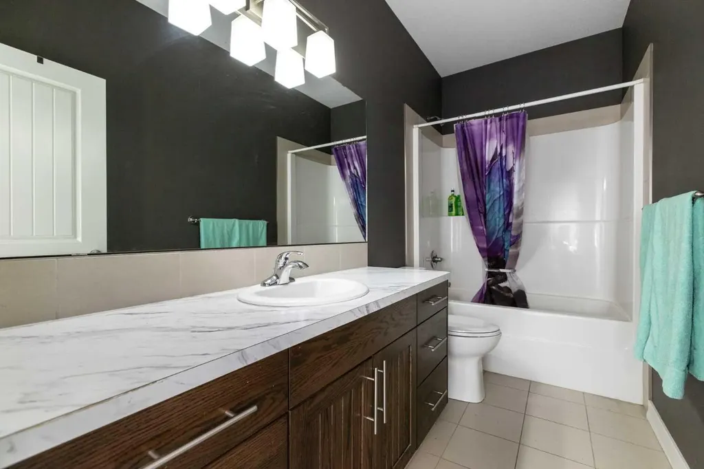 107 Morris Court Blackfalds AB T4M 0B3