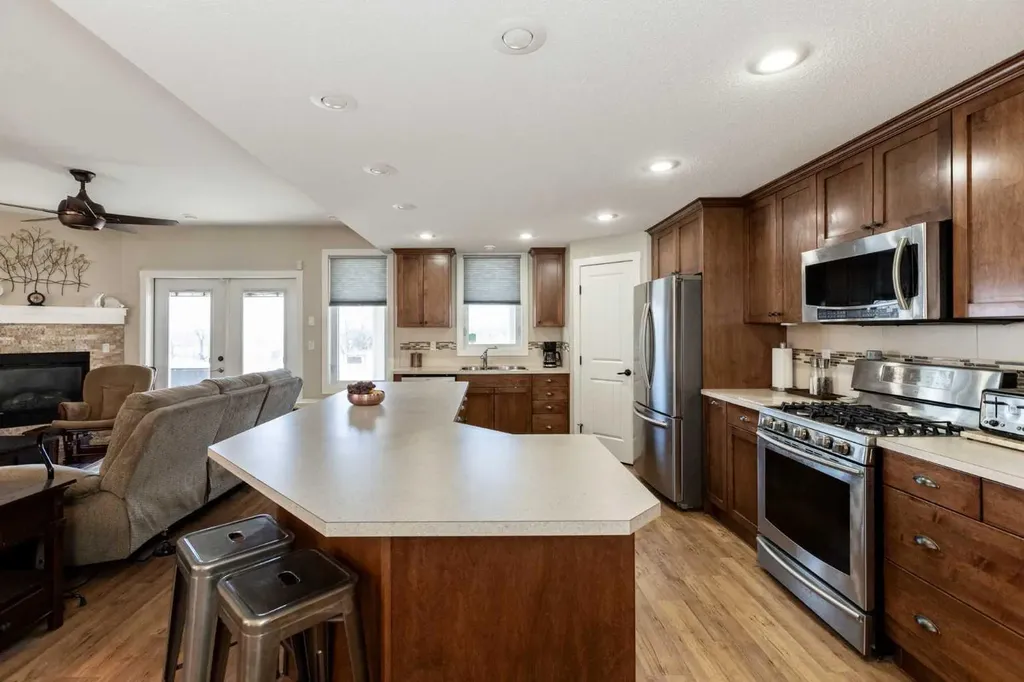 107 Morris Court Blackfalds AB T4M 0B3