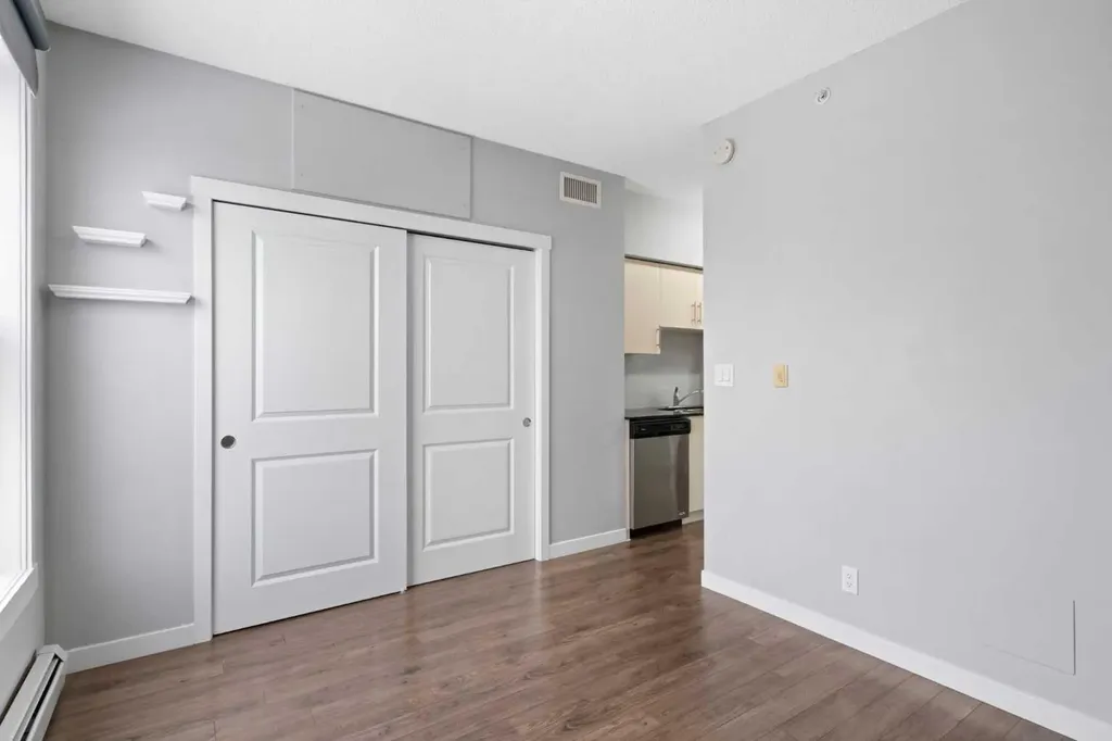 1740 9 Street NW Calgary AB T2M 4Z5