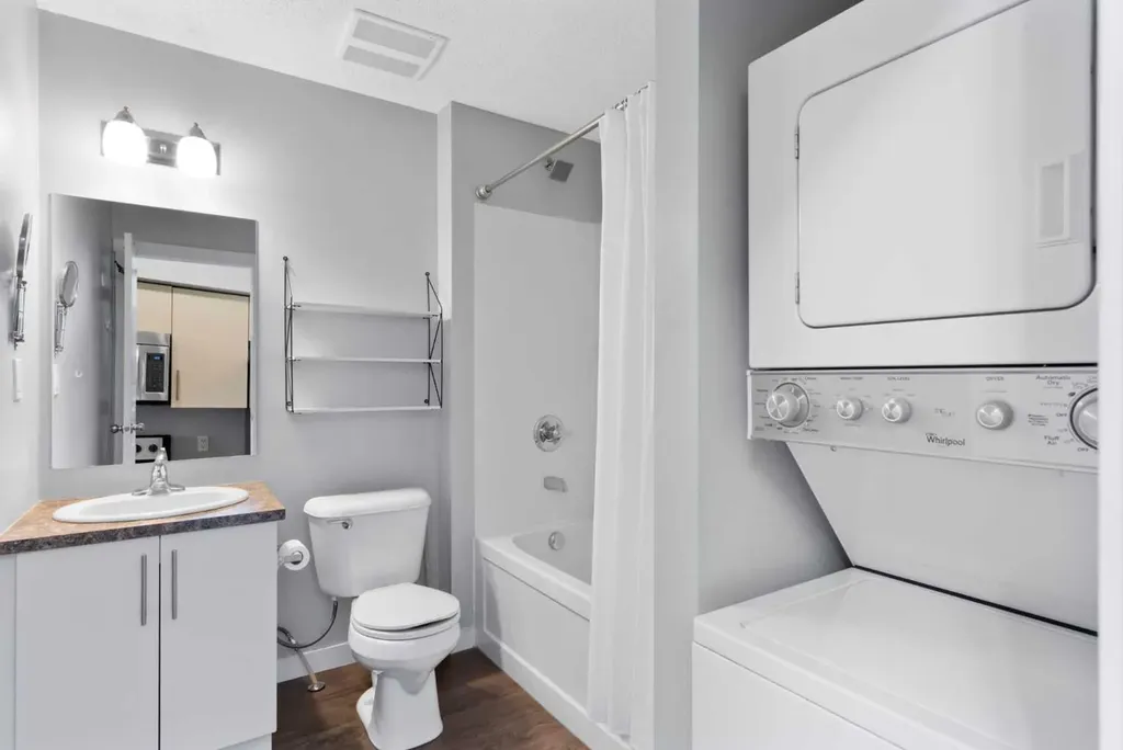 1740 9 Street NW Calgary AB T2M 4Z5