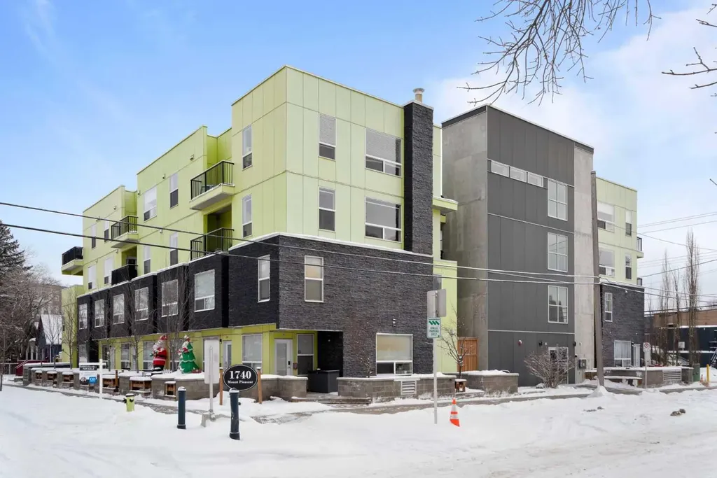 1740 9 Street NW Calgary AB T2M 4Z5
