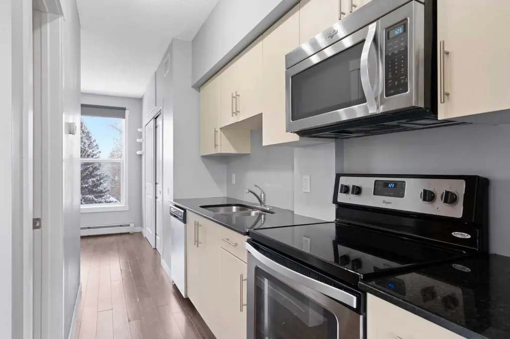 1740 9 Street NW Calgary AB T2M 4Z5