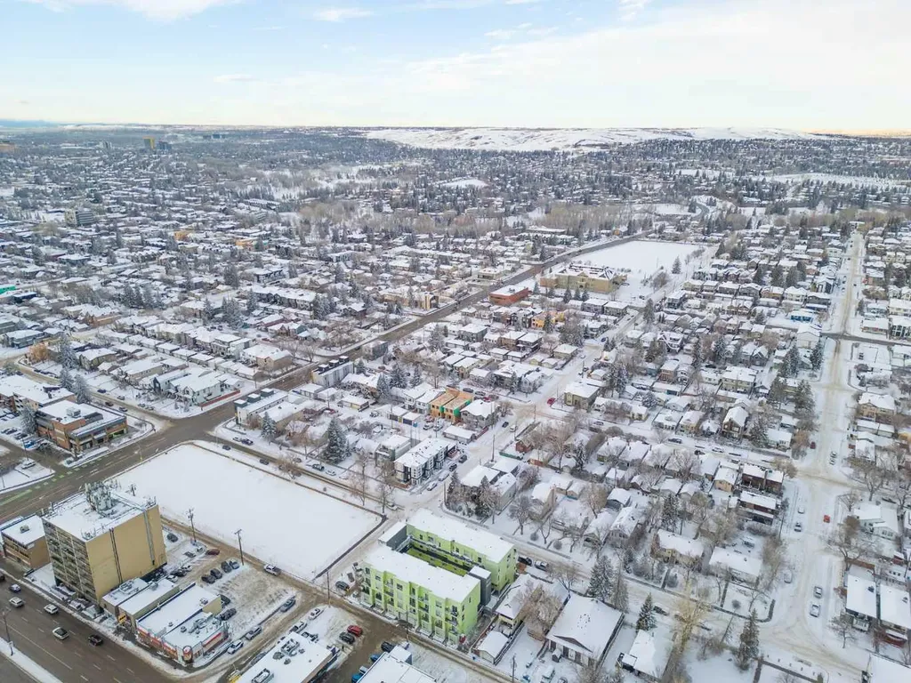 1740 9 Street NW Calgary AB T2M 4Z5