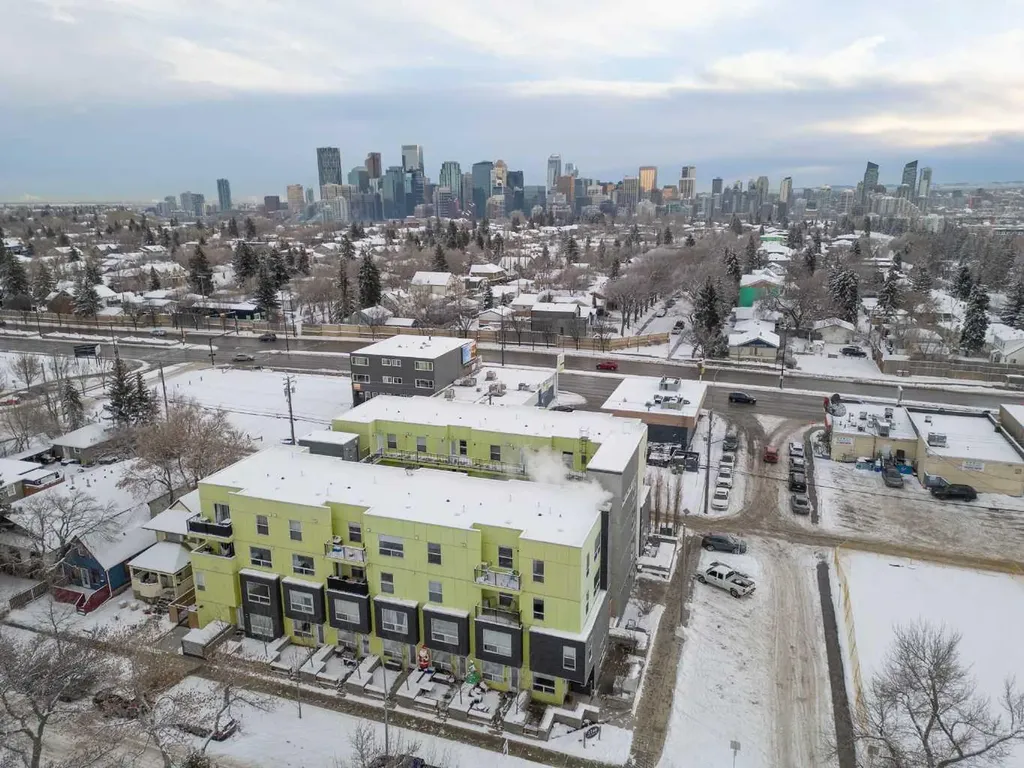 1740 9 Street NW Calgary AB T2M 4Z5