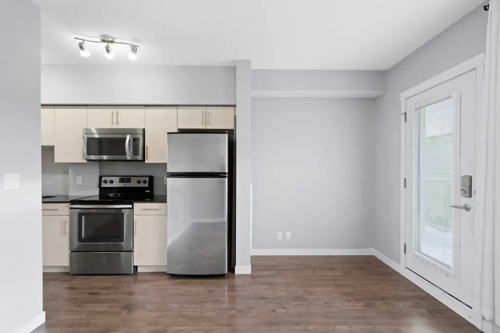 1740 9 Street NW Calgary AB T2M 4Z5